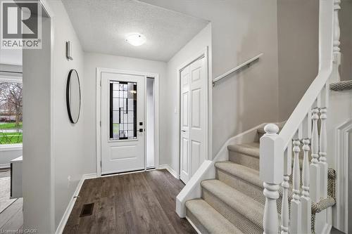 2208 Melissa Crescent, Burlington, ON - Indoor Photo Showing Other Room