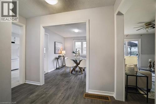 2208 Melissa Crescent, Burlington, ON - Indoor