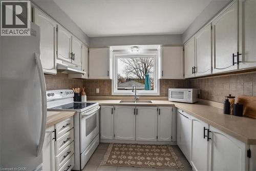 2208 Melissa Crescent, Burlington, ON - Indoor Photo Showing Kitchen With Double Sink