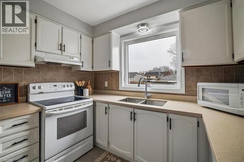 2208 Melissa Crescent, Burlington, ON - Indoor Photo Showing Kitchen With Double Sink