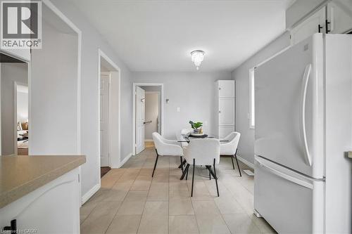 2208 Melissa Crescent, Burlington, ON - Indoor Photo Showing Dining Room