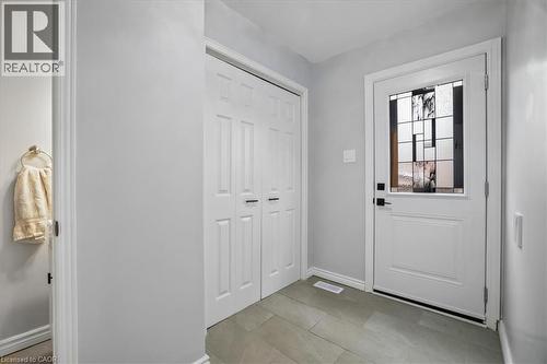 2208 Melissa Crescent, Burlington, ON - Indoor Photo Showing Other Room