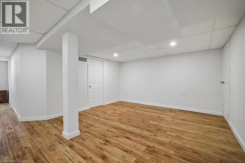 2208 Melissa Crescent, Burlington, ON - Indoor