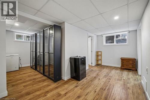 2208 Melissa Crescent, Burlington, ON - Indoor Photo Showing Other Room