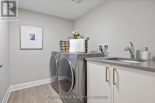 7 Inverlynn Way, Whitby, ON - Indoor Photo Showing Laundry Room