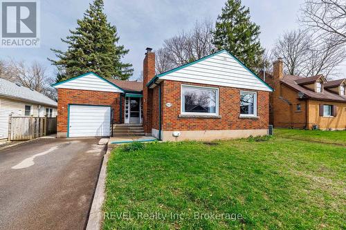 7015 BARKER STREET  Niagara Falls (Dorchester), ON L2G 1Z5