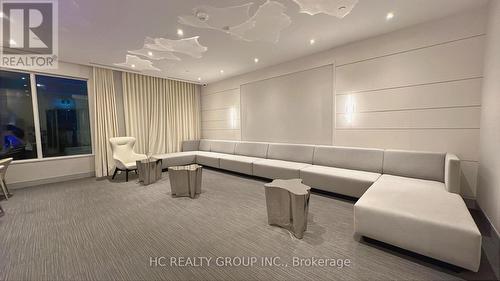 607 - 396 Highway 7 Avenue E, Richmond Hill, ON - Indoor Photo Showing Other Room