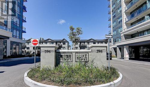 607 - 396 Highway 7 Avenue E, Richmond Hill, ON - Outdoor With Balcony