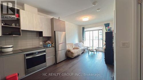 607 - 396 Highway 7 Avenue E, Richmond Hill, ON - Indoor Photo Showing Kitchen With Stainless Steel Kitchen