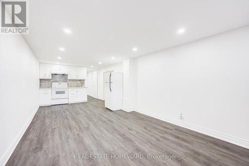 783 Dodsworth Crescent, Mississauga, ON - Indoor Photo Showing Kitchen