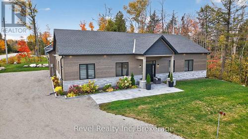 2 Seguin Crescent, Tiny, ON - Outdoor