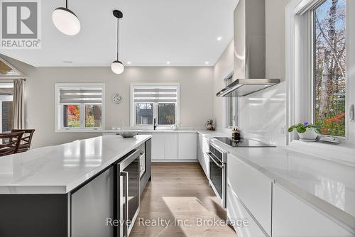 2 Seguin Crescent, Tiny, ON - Indoor Photo Showing Kitchen With Upgraded Kitchen