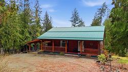 2233 Wildflower Lane  Sorrento, BC V0E 2W1