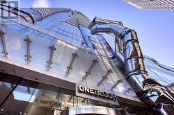 313 - 1 BLOOR STREET E Toronto, ON M4W 0A8