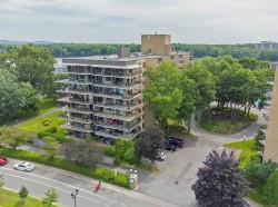 310-4520 Prom. Paton Laval (Chomedey), QC H7W 4X1