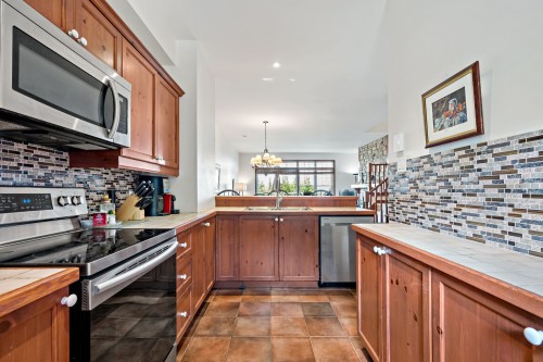 Cuisine - 8-165 Rue Du Mont-Plaisant, Mont-Tremblant, QC - Indoor Photo Showing Kitchen With Double Sink