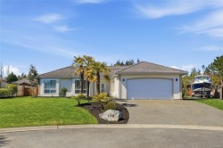 778 Norwood Pl  Qualicum Beach, BC V0K 2P9