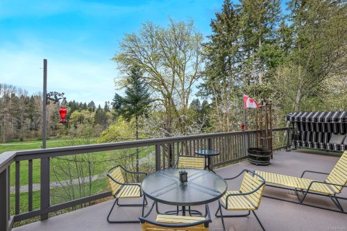 325 Harmston Ave, Courtenay, BC 