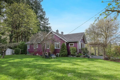325 Harmston Ave, Courtenay, BC 