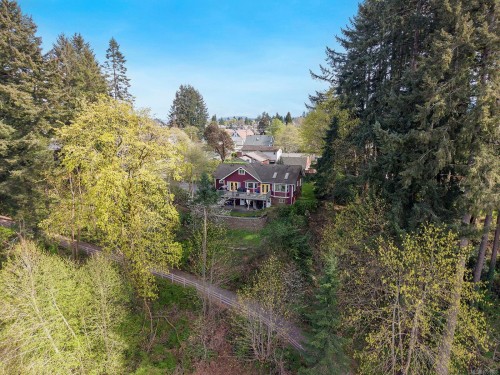 325 Harmston Ave, Courtenay, BC 