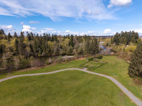 325 Harmston Ave, Courtenay, BC 