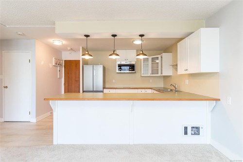 #204-1715 Pritchard St, Cowichan Bay, BC 