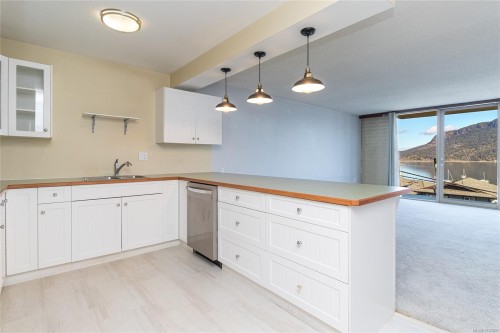 #204-1715 Pritchard St, Cowichan Bay, BC 