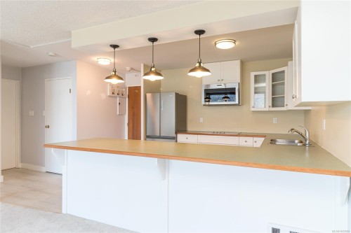 #204-1715 Pritchard St, Cowichan Bay, BC 
