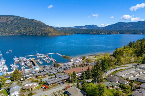 #204-1715 Pritchard St, Cowichan Bay, BC 