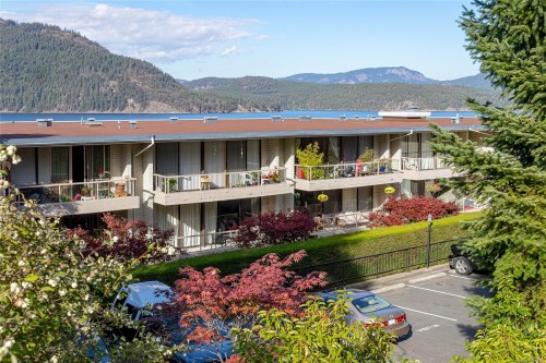 #204-1715 Pritchard St, Cowichan Bay, BC 