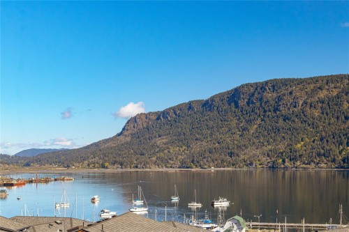 #204-1715 Pritchard St, Cowichan Bay, BC 