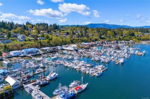 #204-1715 Pritchard St, Cowichan Bay, BC 