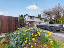 1685 Piercy Ave Courtenay, BC V9N 3G1