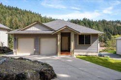 3480 Pacific Edge Way Nanaimo, BC V9T 0H6