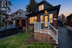 101 HOUGHTON AVENUE S  Hamilton, ON L8K 2M9