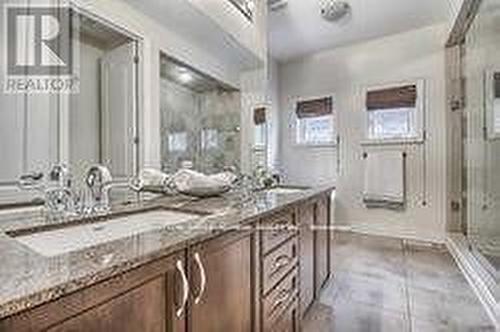47 Edison Place, Vaughan, ON - Indoor Photo Showing Bathroom