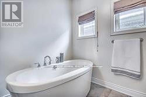 47 Edison Place, Vaughan, ON - Indoor Photo Showing Bathroom