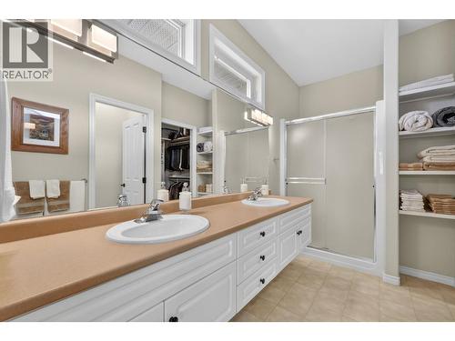 3925 Gallaghers Circle, Kelowna, BC - Indoor Photo Showing Bathroom