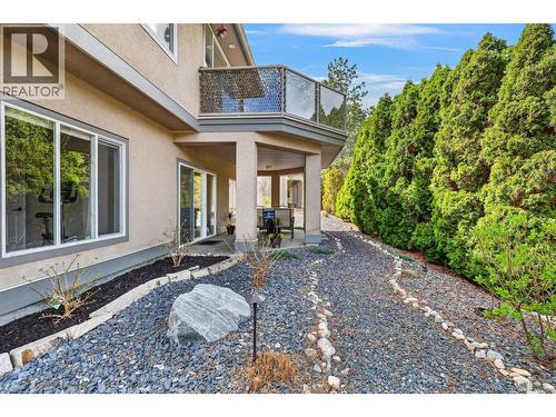 3925 Gallaghers Circle, Kelowna, BC - Outdoor