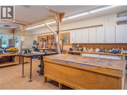 3925 Gallaghers Circle, Kelowna, BC - Indoor