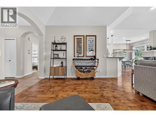 3925 Gallaghers Circle, Kelowna, BC - Indoor