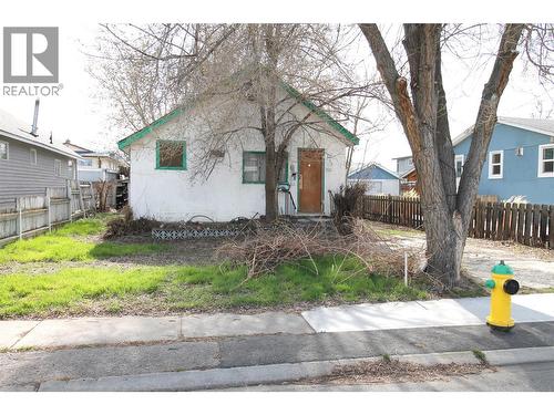 496 Heales Avenue  Penticton, BC V2A 1G4