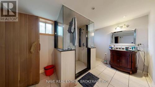 9747 Bathurst Street, Richmond Hill, ON 