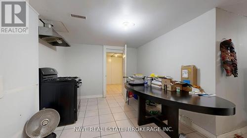 9747 Bathurst Street, Richmond Hill, ON - Indoor Photo Showing Office