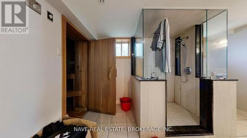 9747 Bathurst Street, Richmond Hill, ON - Indoor