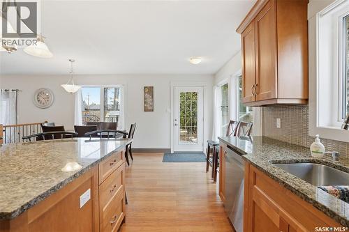 301 Coldspring Crescent, Saskatoon, SK - Indoor Photo Showing Kitchen