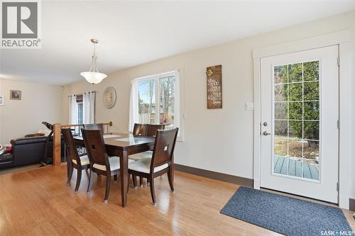 301 Coldspring Crescent, Saskatoon, SK - Indoor Photo Showing Dining Room