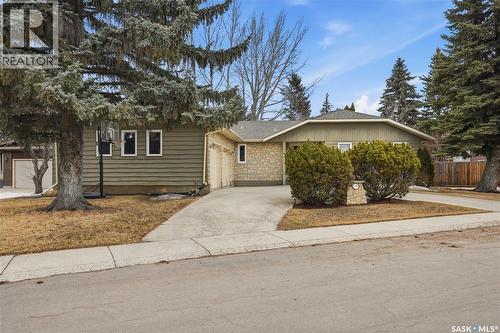 301 Coldspring Crescent, Saskatoon, SK - Outdoor