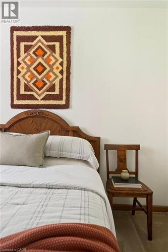189 Hoover Crescent, Hamilton, ON - Indoor Photo Showing Bedroom