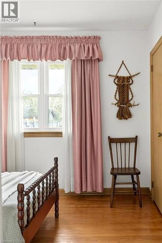 189 Hoover Crescent, Hamilton, ON - Indoor Photo Showing Bedroom